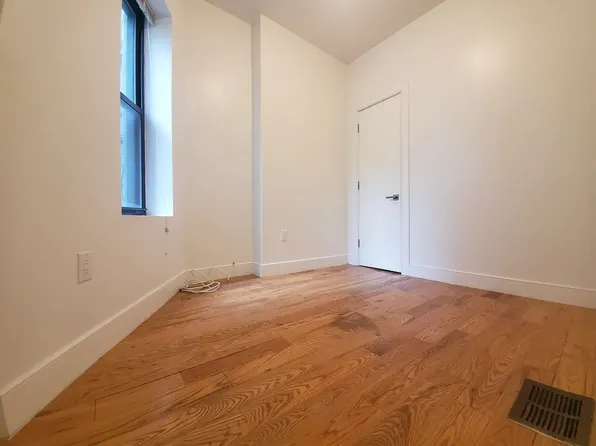 1279 Saint Johns Place image 11 of 18