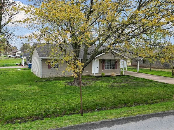 516 W Main St, Gentry, AR 72734