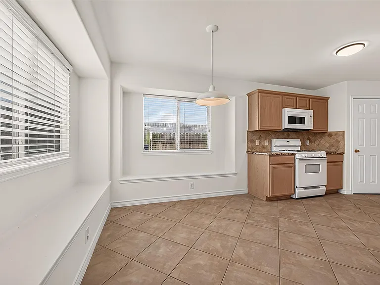 3830 Flatwood Dr — Photo 32