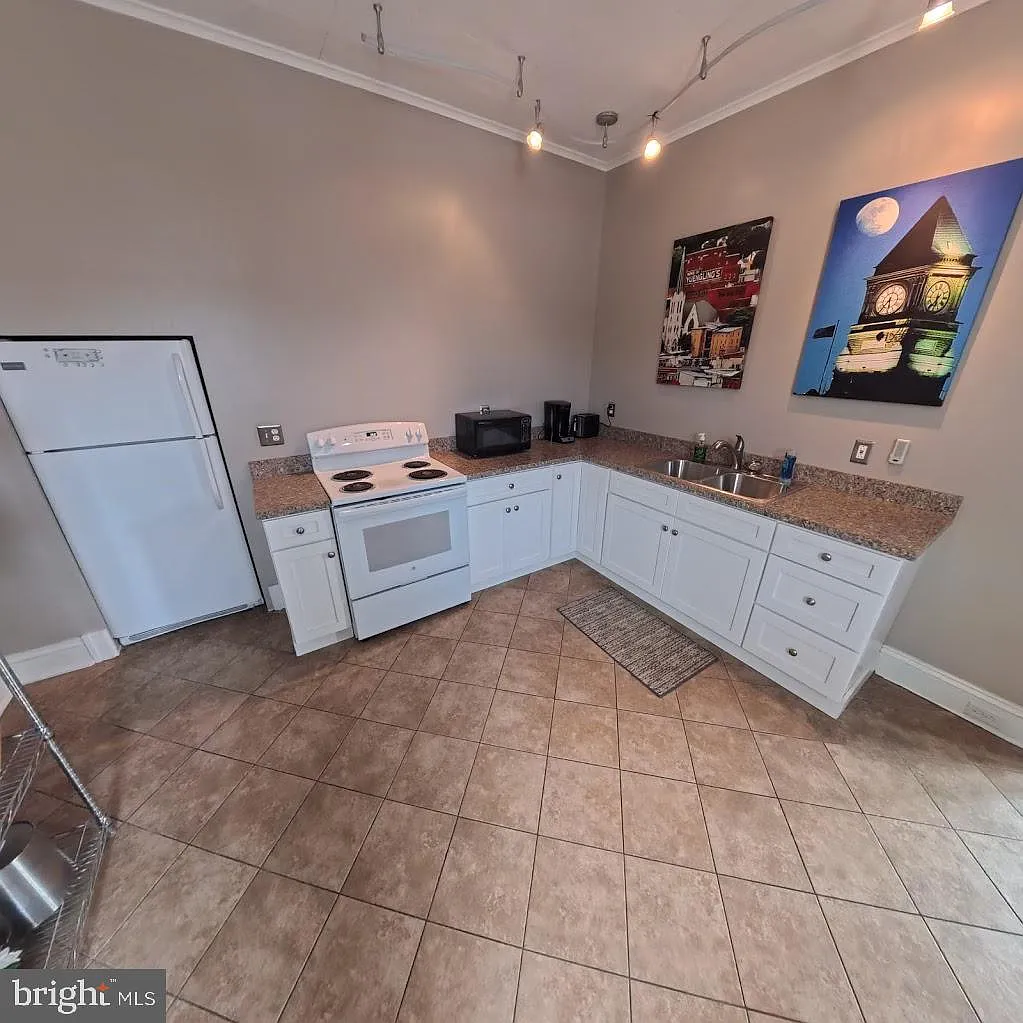 2 bed, 1258 sqft, $1,700 — Photo 4
