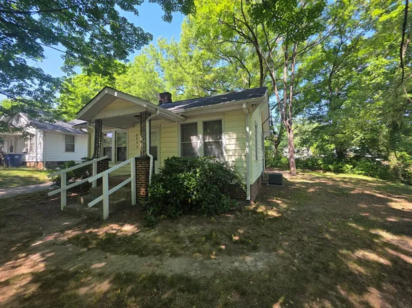 4438 Stowe St, Winston Salem, NC 27105
