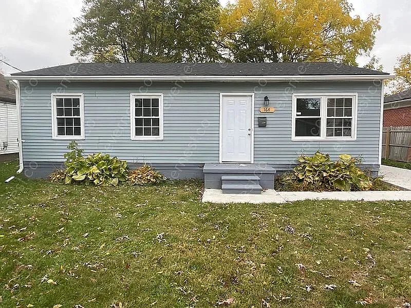 164 Burr St