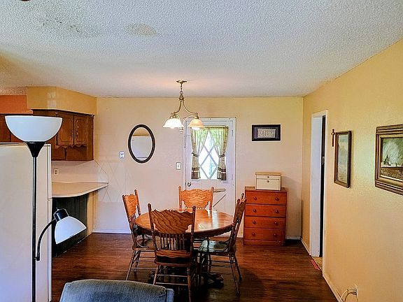 5th image of 1406 W Clint St