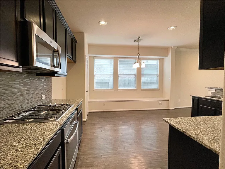 3010 Overbrook Meadow Ln — Photo 5