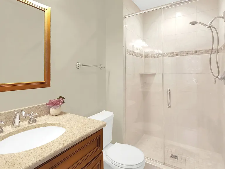 6338 Montrose Rd — Photo 14