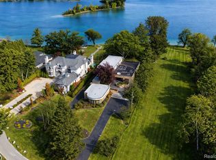 3317 W Shore Dr, Orchard Lake, MI