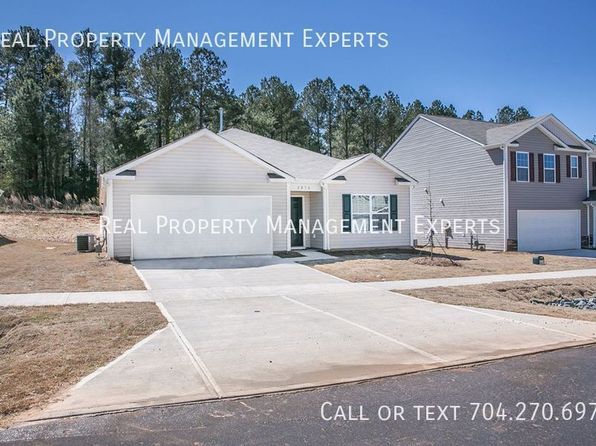 2856 Sherrills Stream Dr, Sherrills Ford, NC 28673
