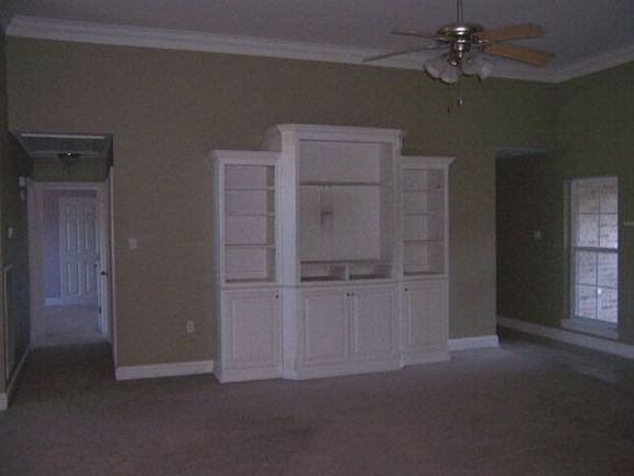 2nd image of 144 Pine St
