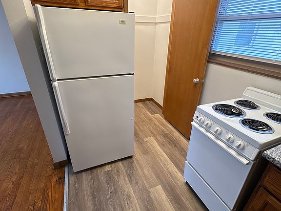 4th image of 2636 Indianola Ave