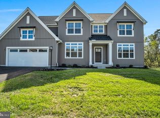 4488 Continental Dr, Harrisburg, PA 17112