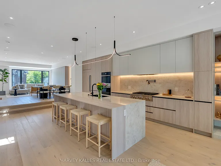 172 Cameron Ave — Photo 11