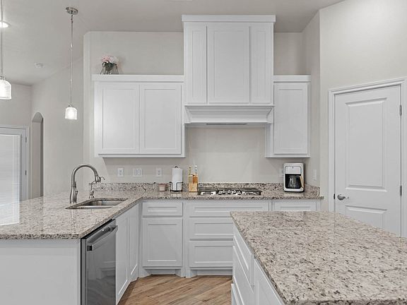4th image of 5404 Constitution Ave