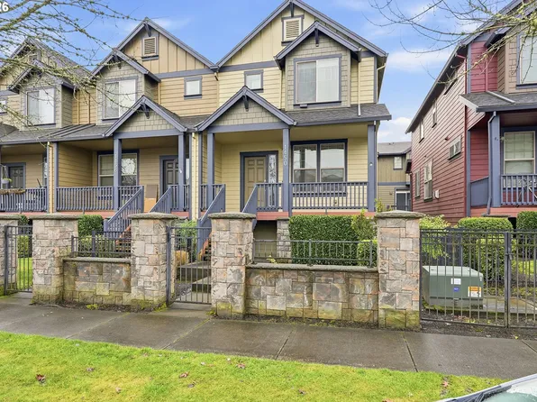 1450 NE Edgefield St, Hillsboro, OR 97124