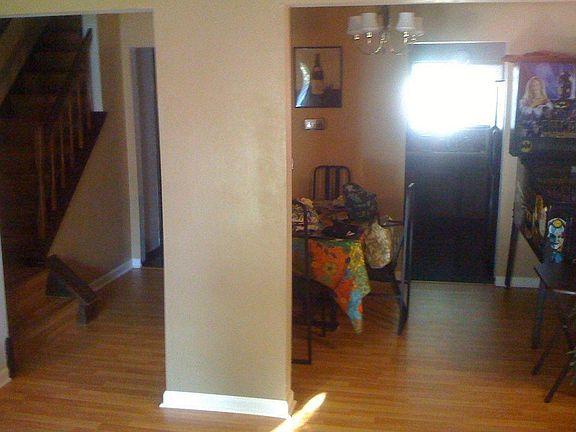 2nd image of 5538 Hilltop Oval #102