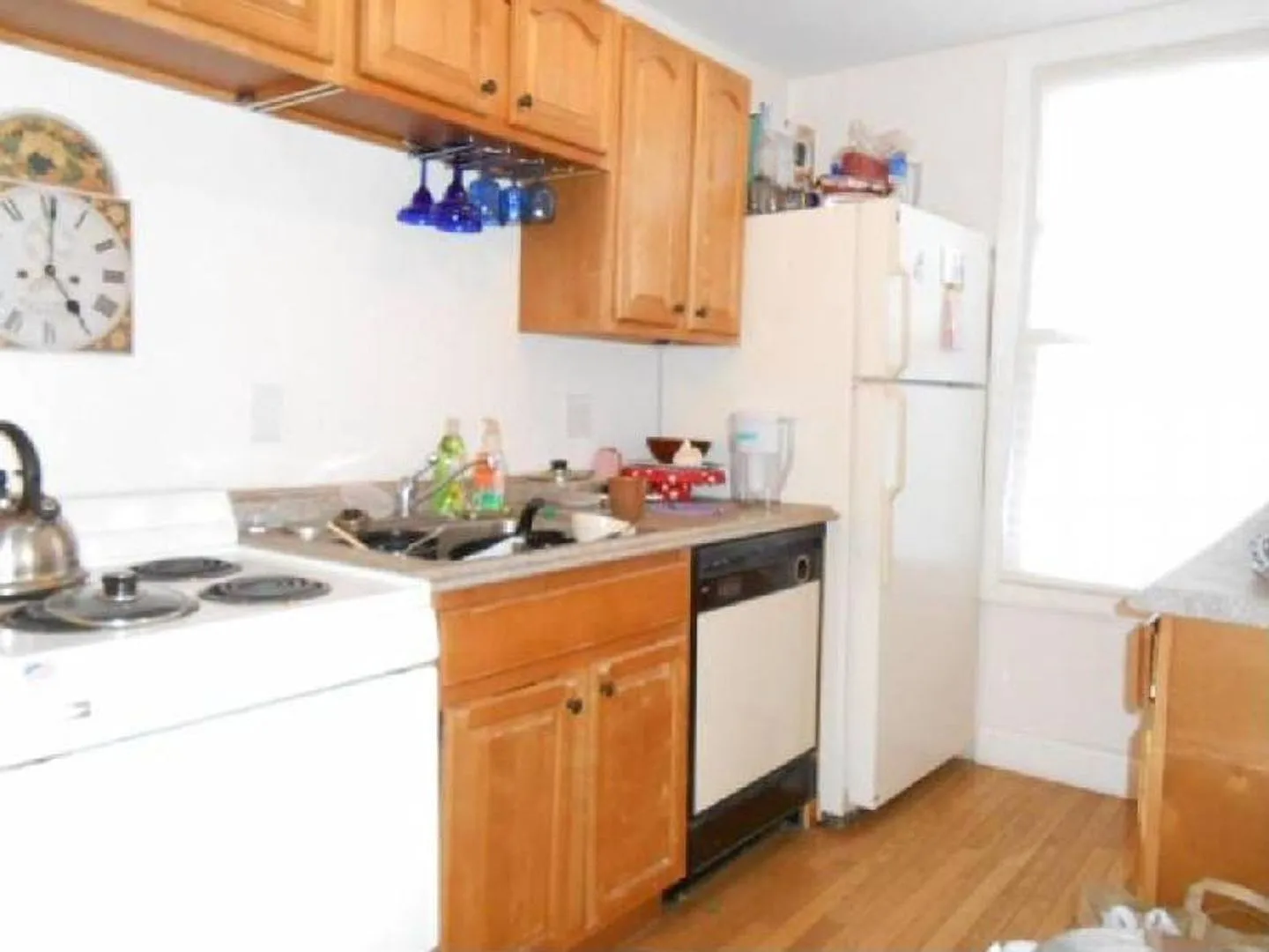 Walk To Bu - 4 Bed 2 Bath - No Broker Fee — Photo 4