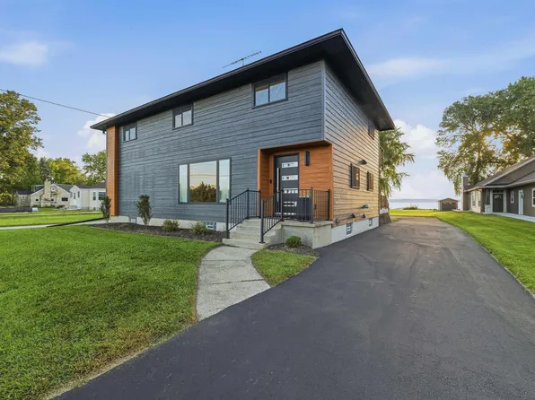 N7903 Lakeshore Dr, Fond Du Lac, WI 54937