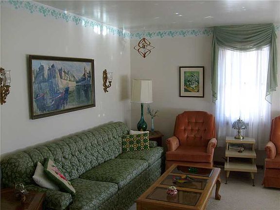 2nd image of 2020 W 25th St