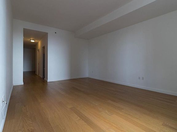 5th image of 1 West St APT 2703