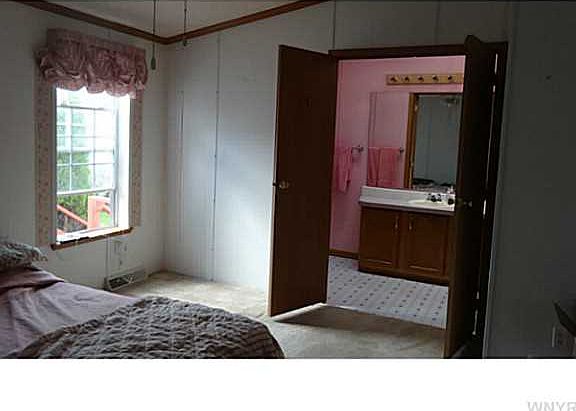 5th image of 116 Golden Pond Est