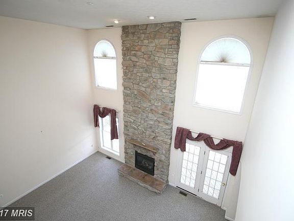 4th image of 205 Flanagan Dr