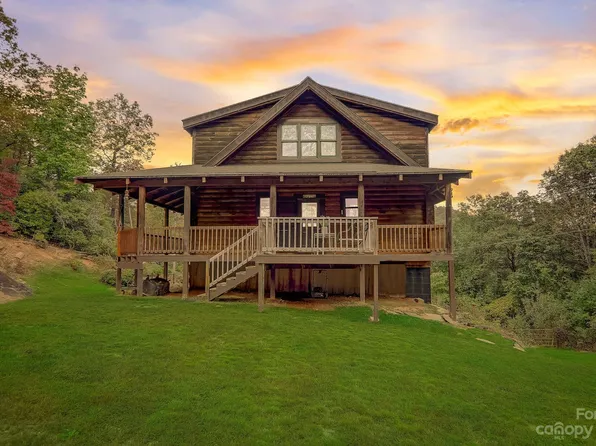 5895 Pinnacle Mountain Rd, Zirconia, NC 28790