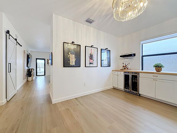 5th image of 11863 SW 242nd Terrace
