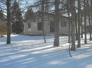 3524 King Rd, Saginaw, MI 48601