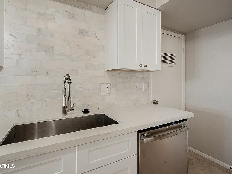 5618 S Captain Kidd Ct #D — Photo 12