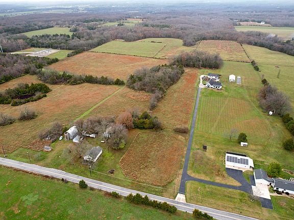3rd image of 6415 E Farm Rd 164