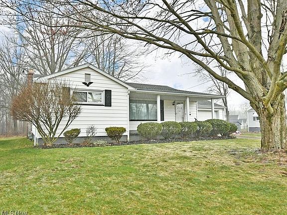 2nd image of 1066 N Ward Ave