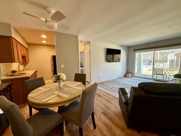 108 Evelyn LANE Unit B, Lake Geneva, WI 53147