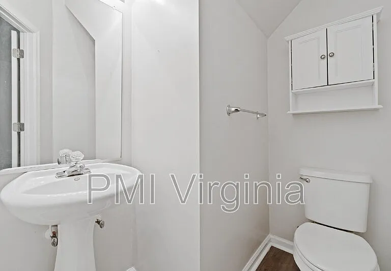 4620 Lee Ave — Photo 18