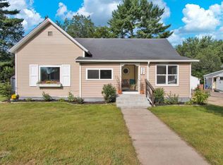 524 S Waupaca St, Wautoma, WI 54982