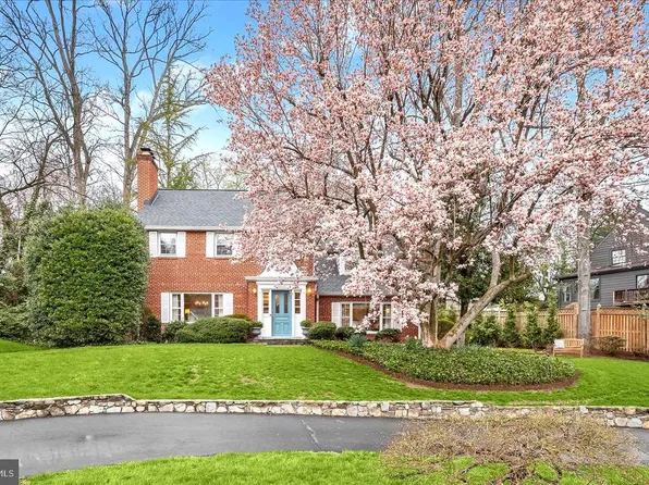 4449 38th St N, Arlington, VA 22207