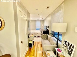 419 Hanover St APT 1, Boston, MA 02113