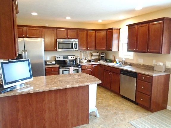 5th image of 1758 Lilly Dr
