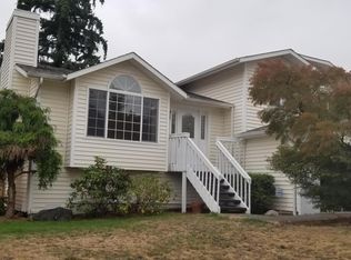 702 146th St SW, Lynnwood, WA 98087
