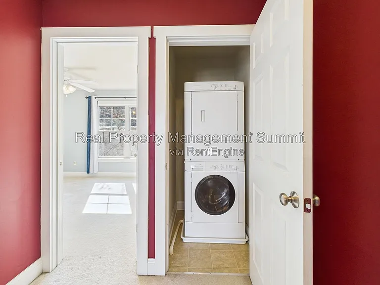 350 Marquette Ct — Photo 13