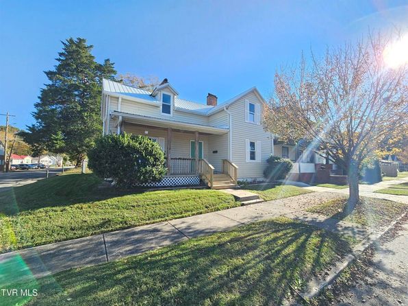 101 Locust St W