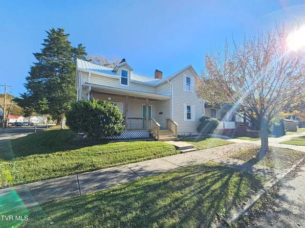 101 Locust St W, Johnson City, TN 37604