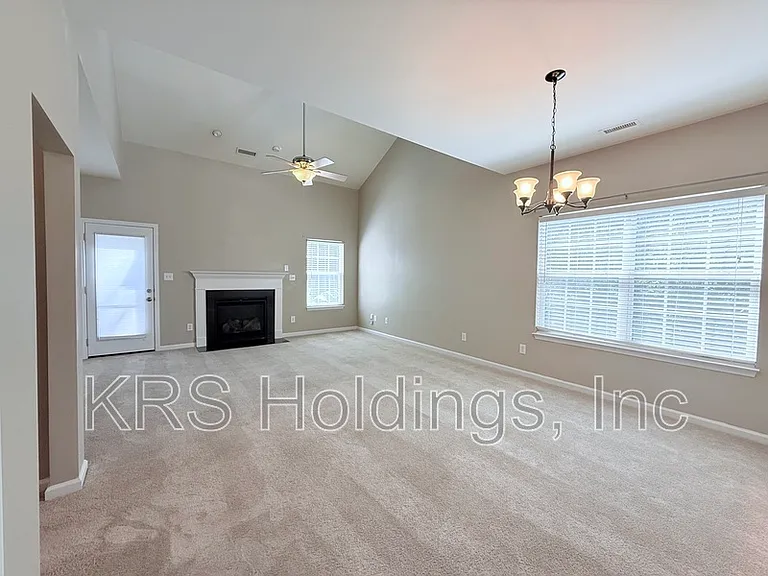 232 Honey Springs Ave — Photo 5