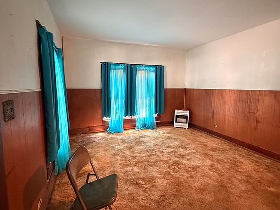 2nd image of 313 Tatum St