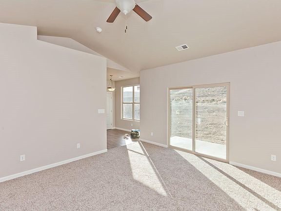 4th image of 108 Dry Creek Ct