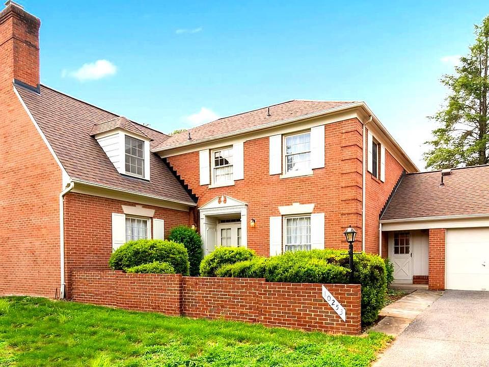 1st image of 10253 Gainsborough Rd