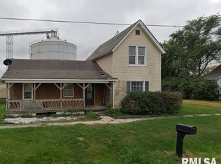 250 E Railroad St, Roseville, IL 61473