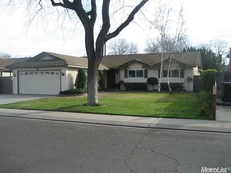 912 Kevin Ct photo 1