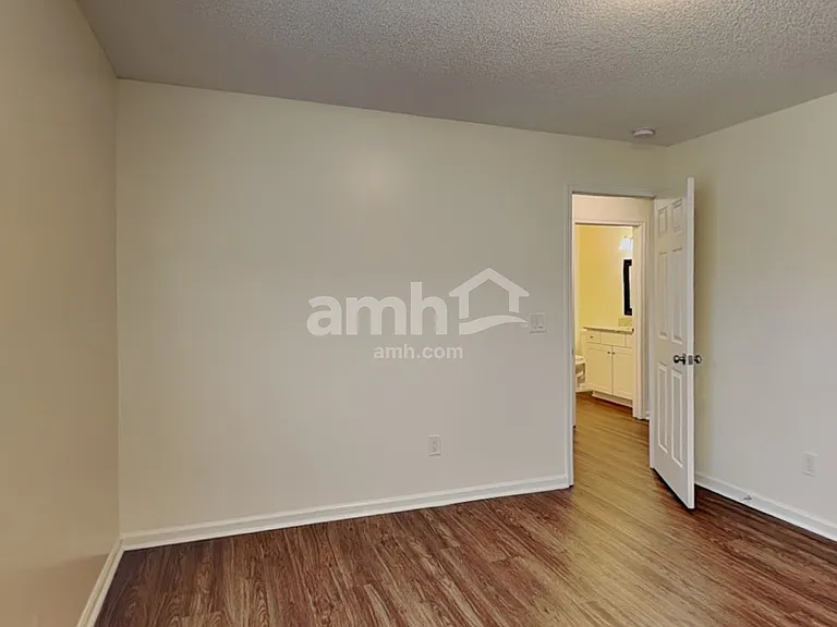 7546 Fawn Lake Dr N — Photo 17