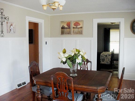 5th image of 501 W Ryder Ave