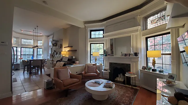 Rented by Douglas Elliman | media 21