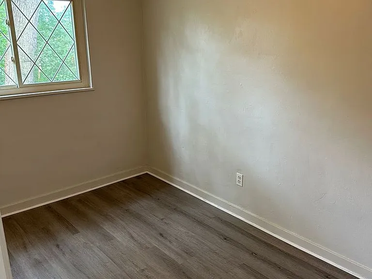 424 Rose Ave — Photo 8